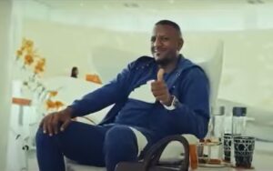 مقالة عثمان القاضي من مغترب بسيط إلى سفير ملكي ، كيف بنى مشروعًا تجاريًا عالميًا من التسويق والخدمات الأونلاين؟